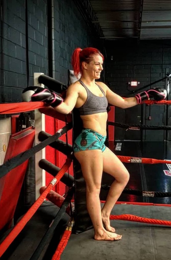 Gillian Robertson MMA fighter