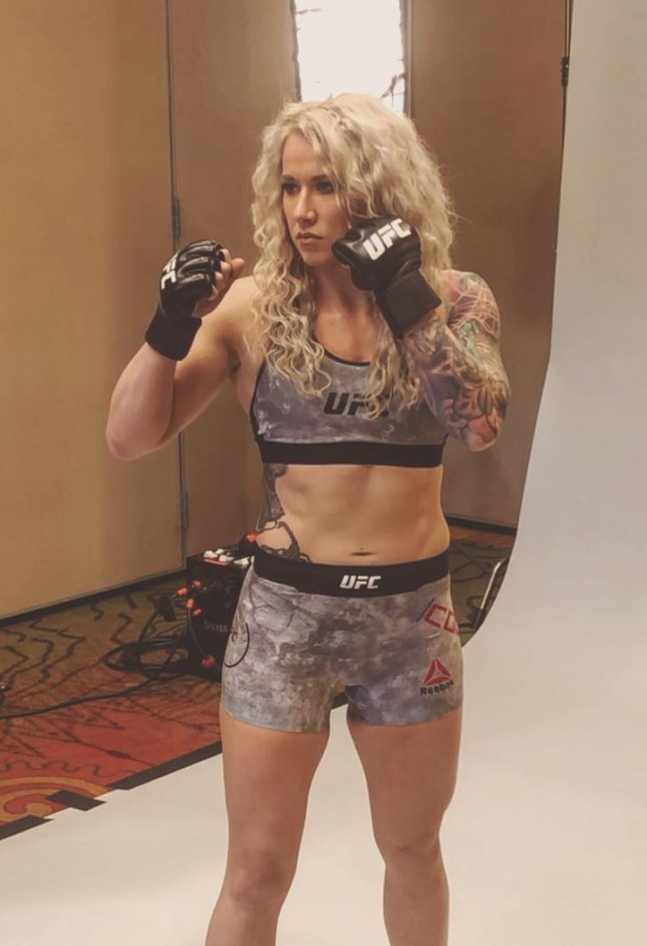 Amanda Bobby Brundage UFC babe