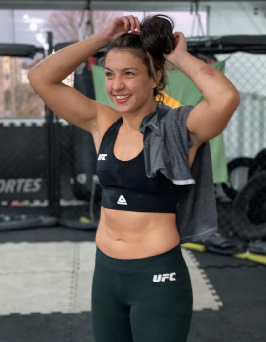 Amanda Ribas MMA babe