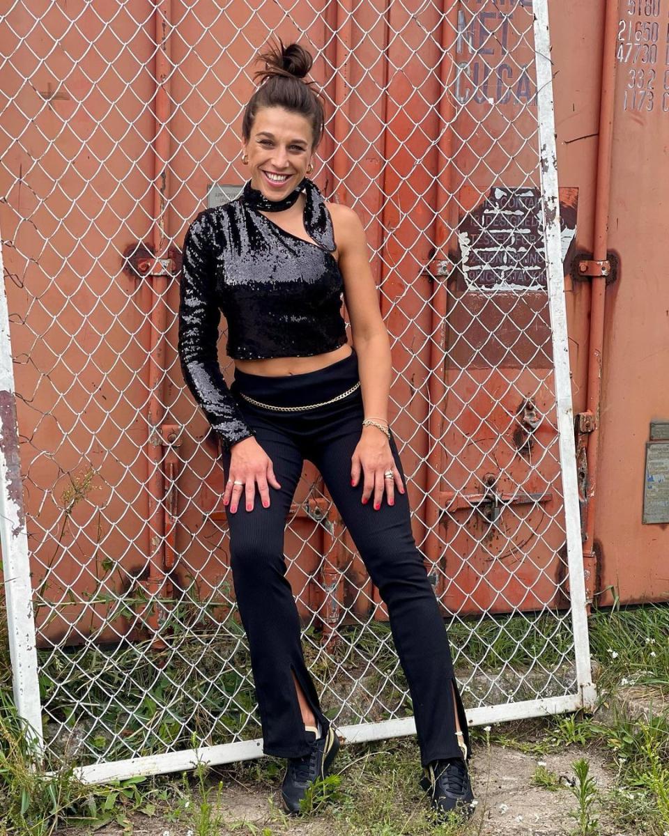 Joanna Jedrzejczyk outfit